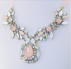 rose_crystal_necklace02